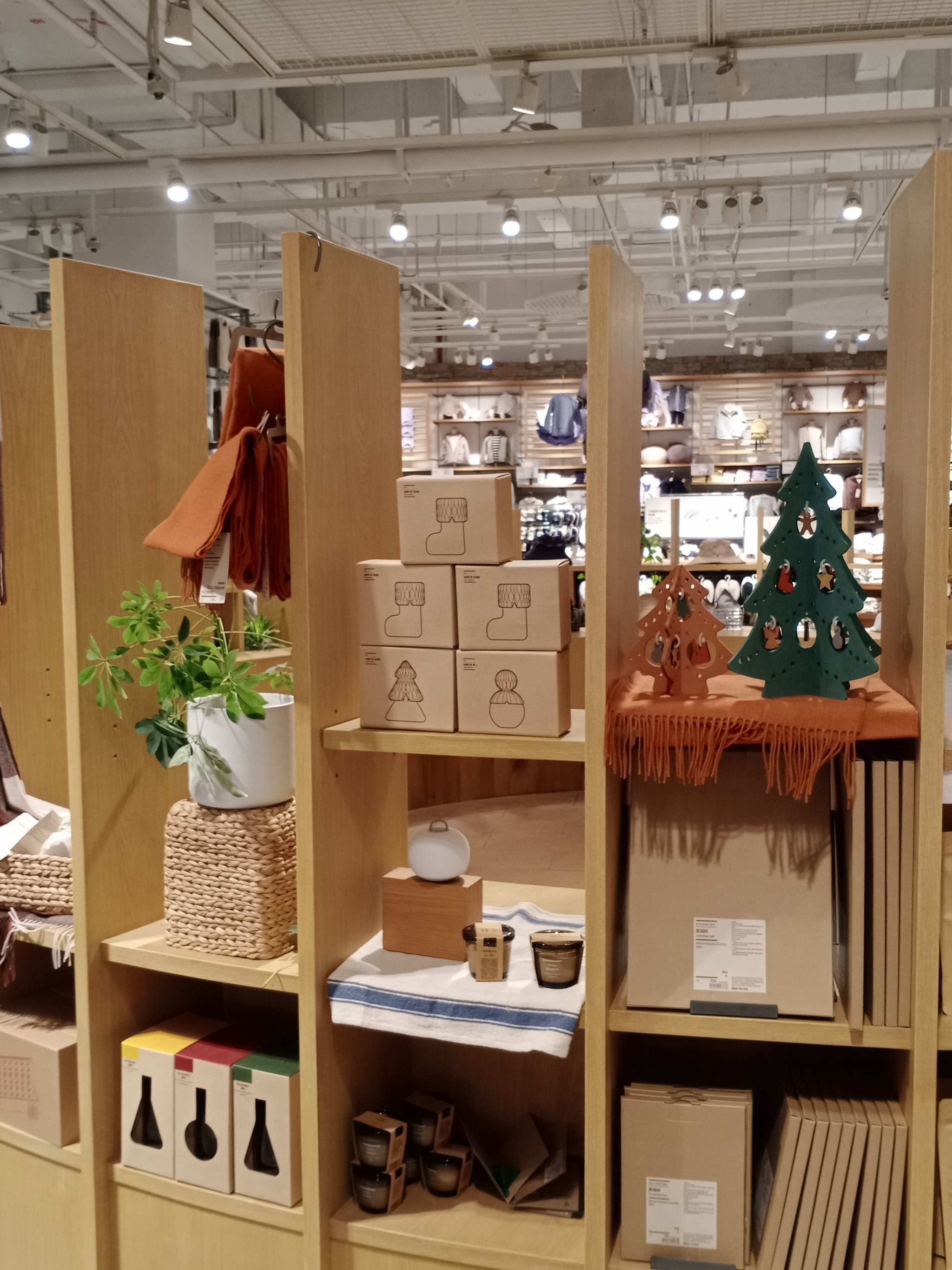 0元玩轉(zhuǎn)家居尋寶城 發(fā)現(xiàn)日用百貨與家具好去處